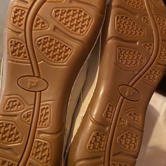 New, Propet shoes, size 7.5, Merlin Bone - Picture 5 of 6